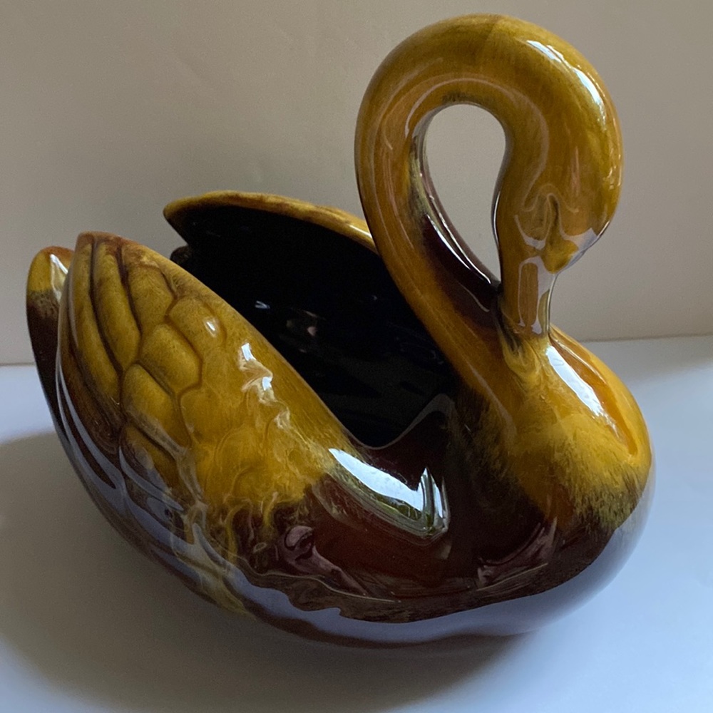 Blue Mountain Pottery Autumn Harvest Swan